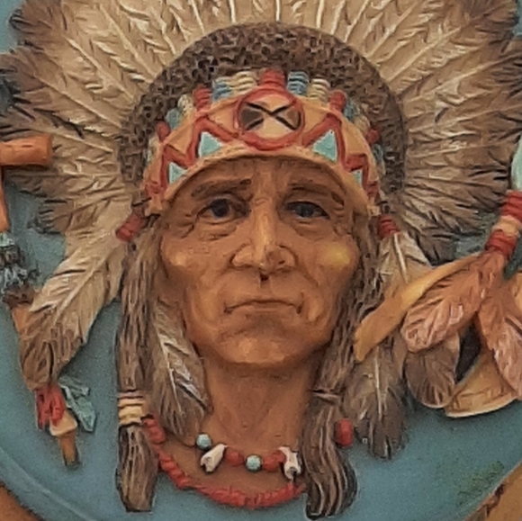 Vintage 1995 Great Spirits Great Chief Resin Detailed Scene Trinket Box Keepsake - Picture 2 of 8